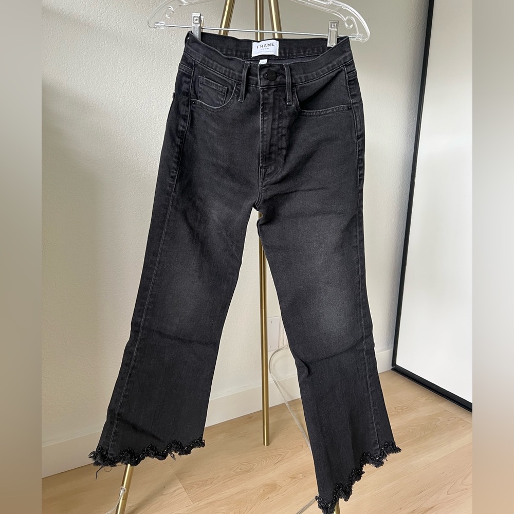 Frame Denim Black Cropped flare Jeans with Frayed Hem